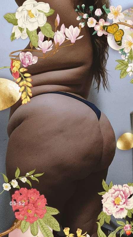 🐰HAPPY EASTER! 🐰If I were your Easter gift… would you unwrap..