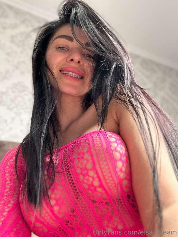 Give this post a ❤️ if you noticed my nipples