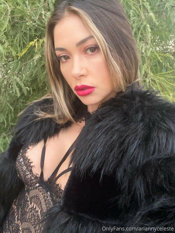⛓it’s the weekend and it’s a vibe ⛓

If you haven’t joined V..