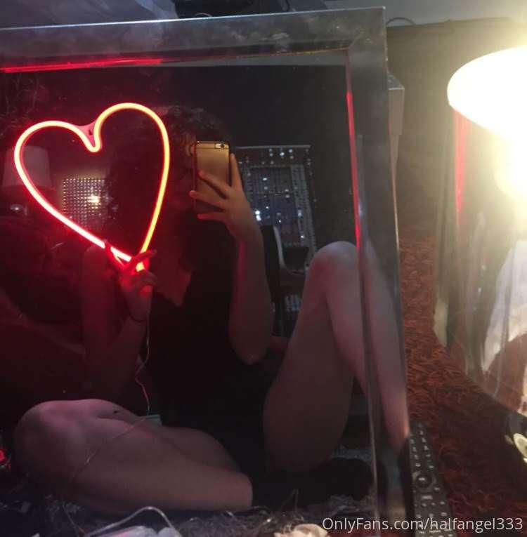 I looked so GOOD in this cute lingerie i have 🖤💔