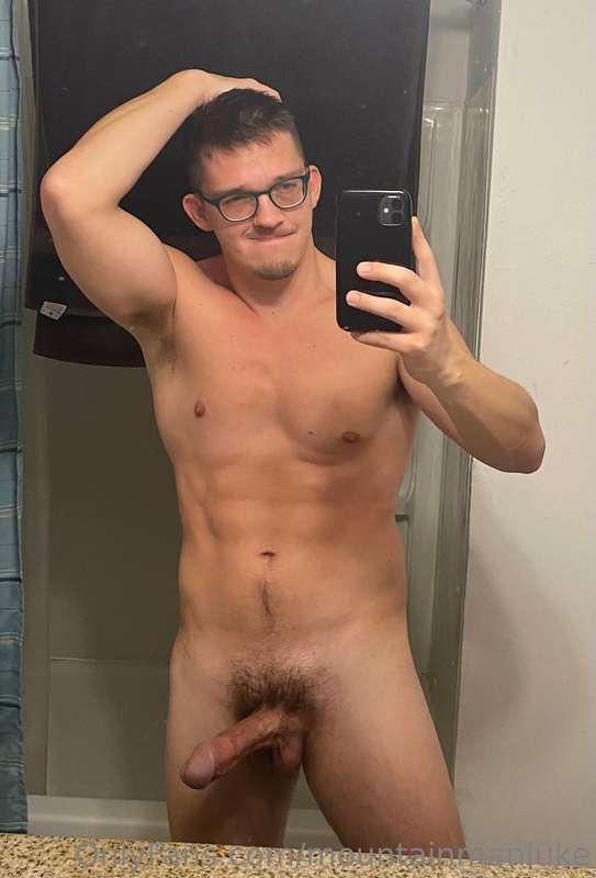 Glasses and boners 🤓🤓