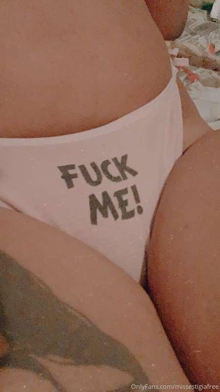 Read, daddy 💕 do you want to see what is below? Give me 3$