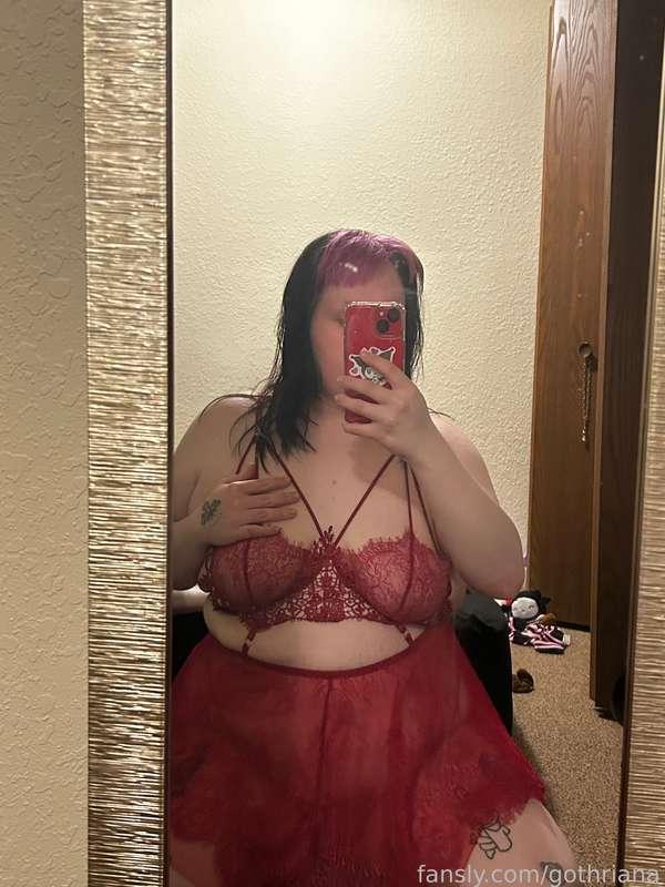 happy valentine’s day sluts ♡ 

#bbw #lingerie #valentines #pussy #goth #tattoos #piercings #fyp #valentinesday