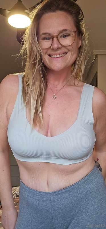 Do you love a milf next door? 