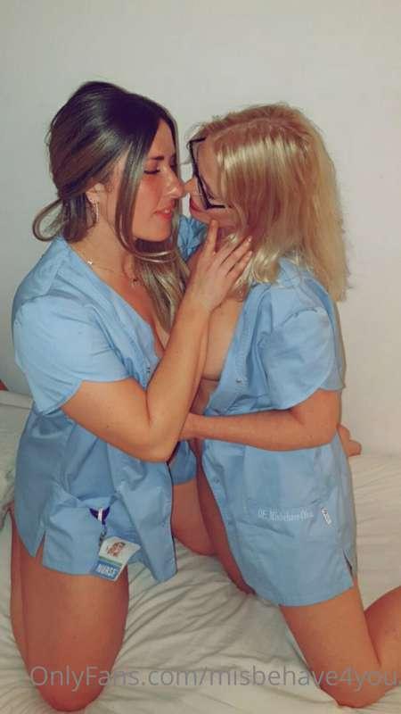 Naughty wild nurses like Linda are the best 😈