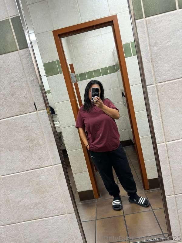 I love that I can go from a Cute Trucker—> Baddie in the Str..
