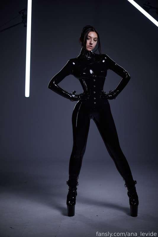 ana_levide image #141