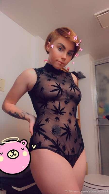 New outfit! How do I look ☺️