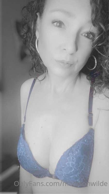 Gift wrapped in your favourite shade of blue, I sit here ant..