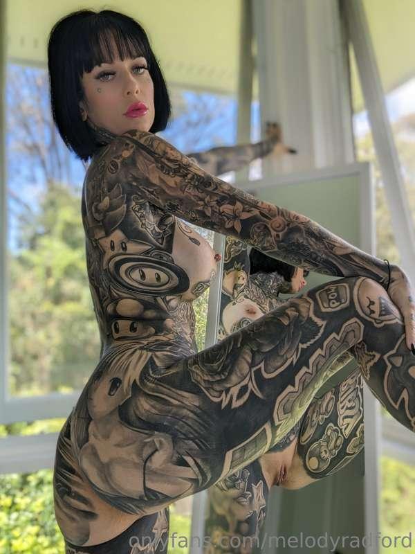 Sexy mirror nudes 🔥