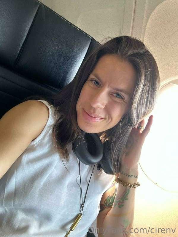 Up, up, and away. ✈️
