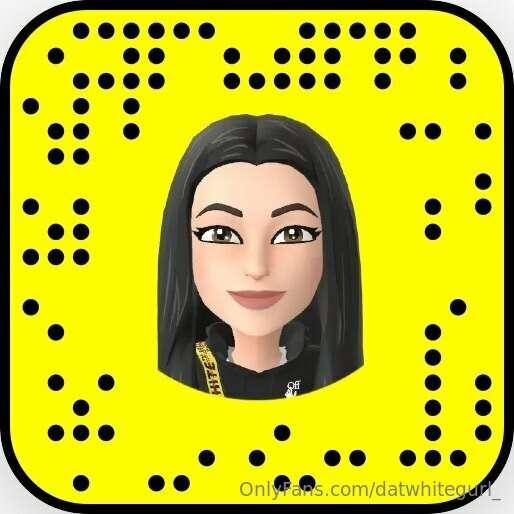 Hey y’all I’m back out of hiding I’m sorry for the wait 😩 I’..