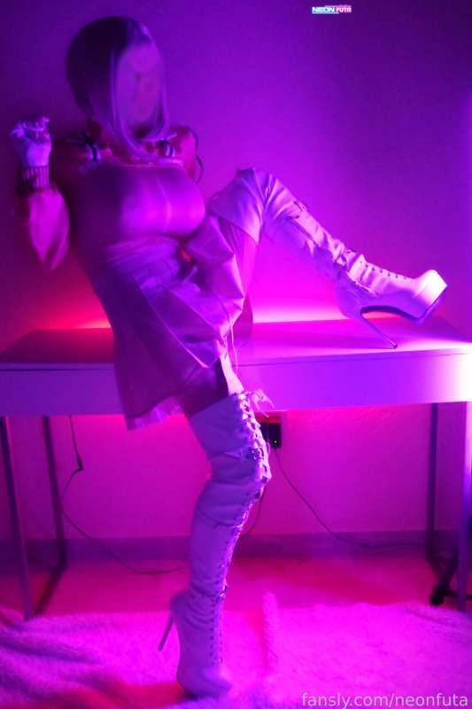 neonfuta image #1