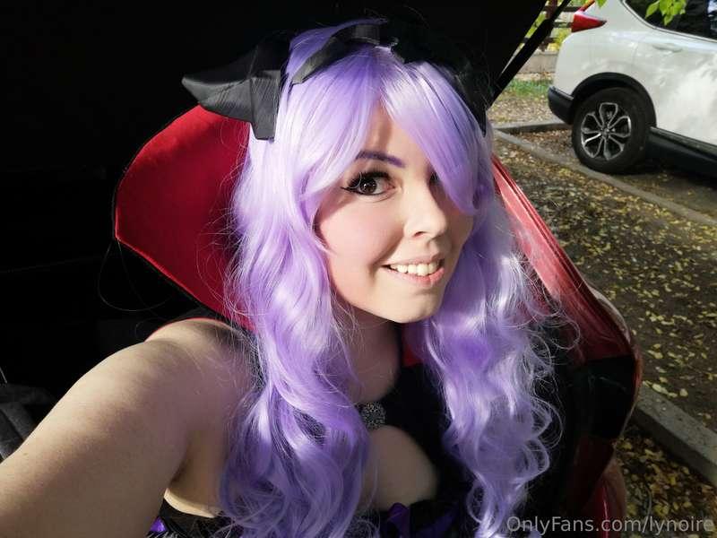 Ah, I love being Camilla so much! Shot a cute Halloween mini..
