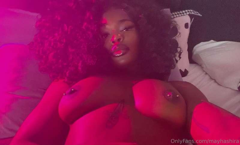 hey bae <3