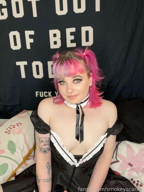 smokeyscarlet image #5