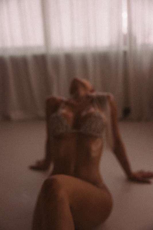 S. nude 