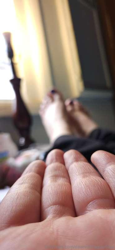 dawnofthegiantess image #0