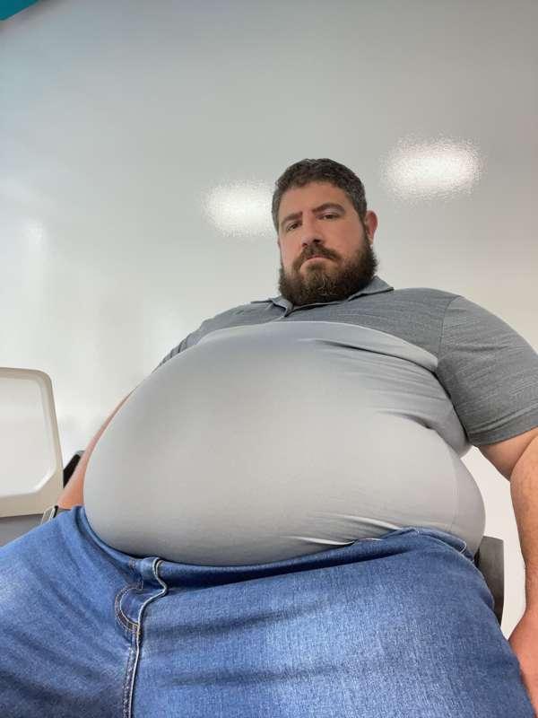 Struggling to fit in my office booth…