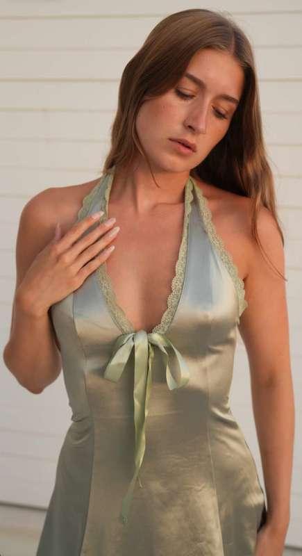 Do my boobs look good in this? 🍒 