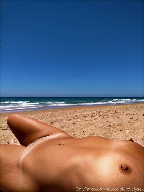 A perfect day on the beach!! Right now 😘😘😘