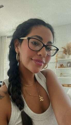 Smart, sexy, and maybe just a little bit mischievous 😏👓 Thin..