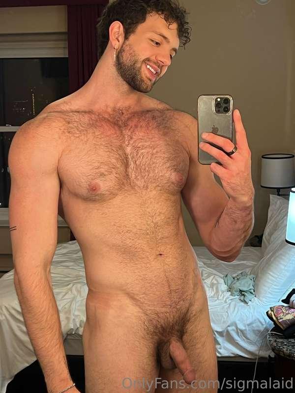POV: you’re staying with me in a hotel in the city, we go ou..