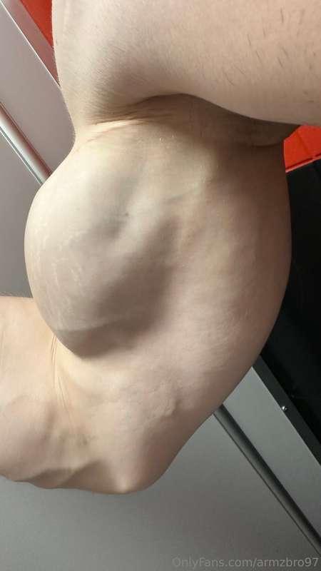 armzbro97 image #2