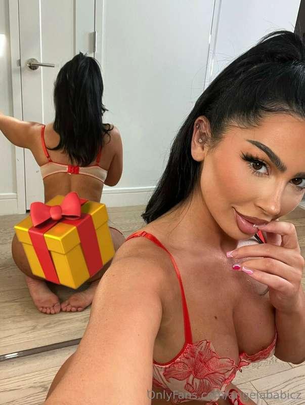 Whoever wants me, Now’s your chance 🎁