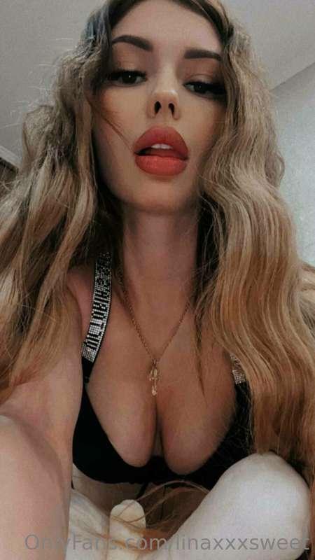 My boobs lack strong male hands, will you help me fix it?😊