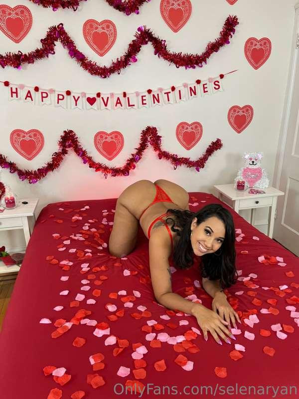 Roses are red, violets are blue, happy vday from my big ass ..