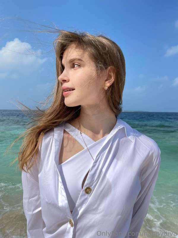Sea breeze is not just a stream of air that blows around the..