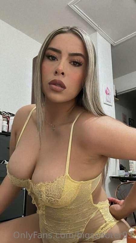 *NEW VIDEO with the famous ig model Alex
Best selling video ..