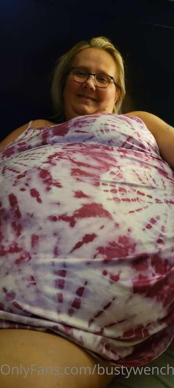 Good morning my lovely subs! My birthday is this Sunday! Wha..