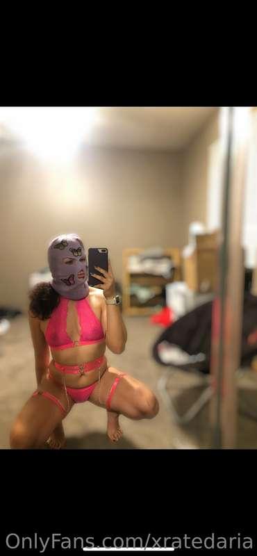 playing in the lingerie one of my fans bought me 😌😉🥳🫶🏼
