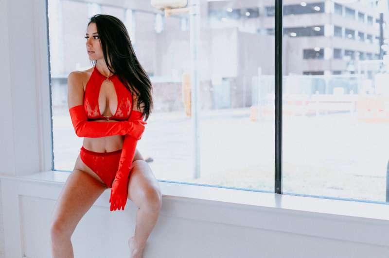 How do I look in red sexy lingerie?😋 DM me, and let me know ..