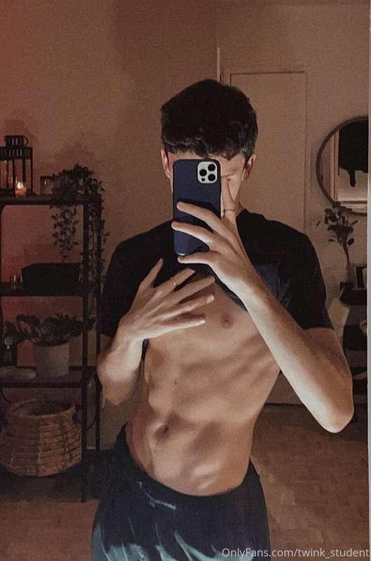 👅