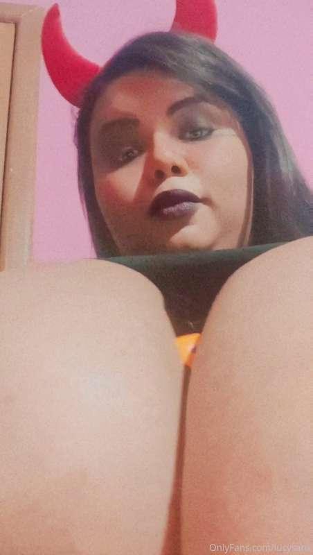 lucysanx image #2