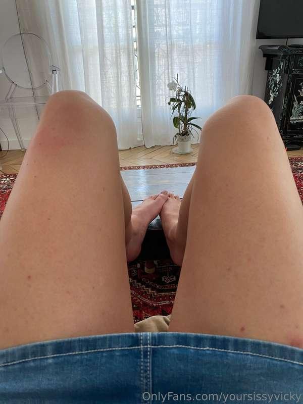 yoursissyvicky image #2