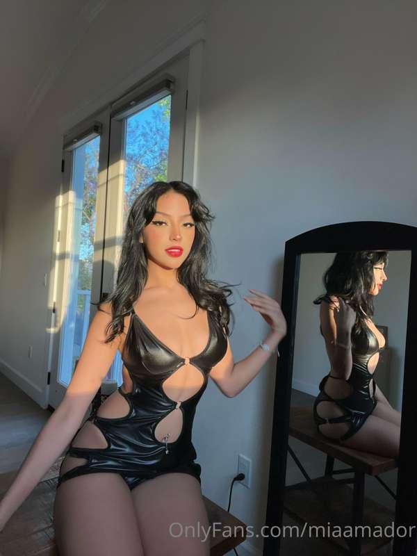 This is my sexy villain moment😈