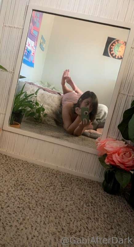 gabiafterdark image #0