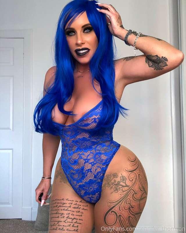 Sending a little tittie pic to your inbox - check your DM’s ..