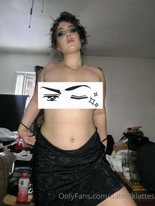 Help!! I have $8 left in my bank account. Msg me with reques..