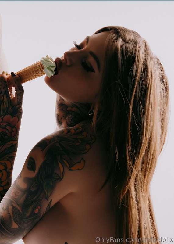 Tomy is back🤭🥵 Blowjob pics