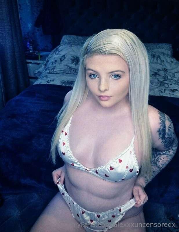 Come kiss my nipples while I ride you slow and tell you how ..