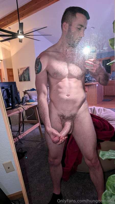 Getting ready to fuck some ass 🤤😁