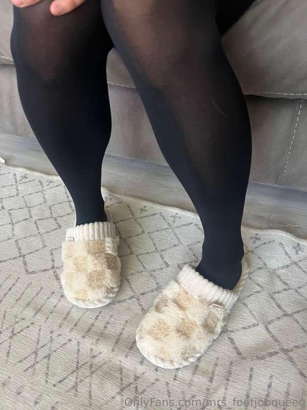 mrs_footjobqueen image #6