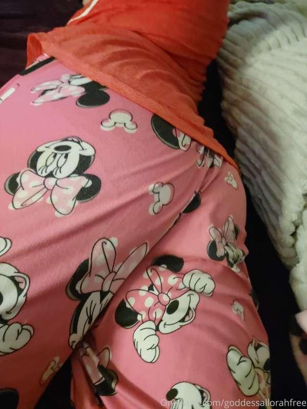 Wanna see what's underneath? 😈