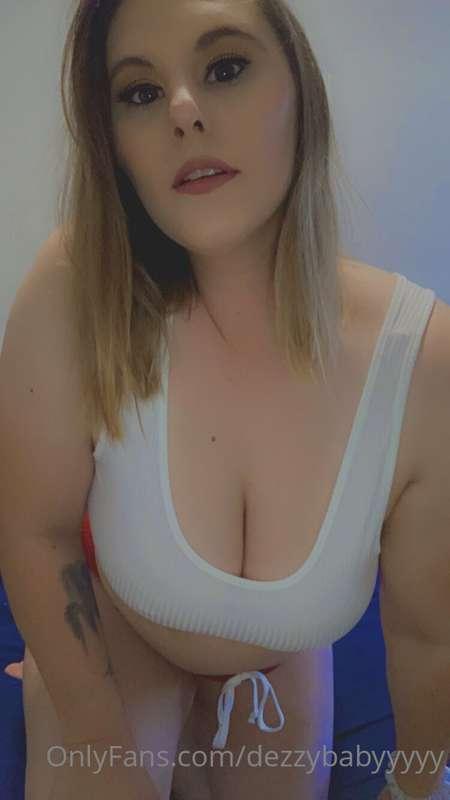 Hey daddy I’m online and horny! 😈