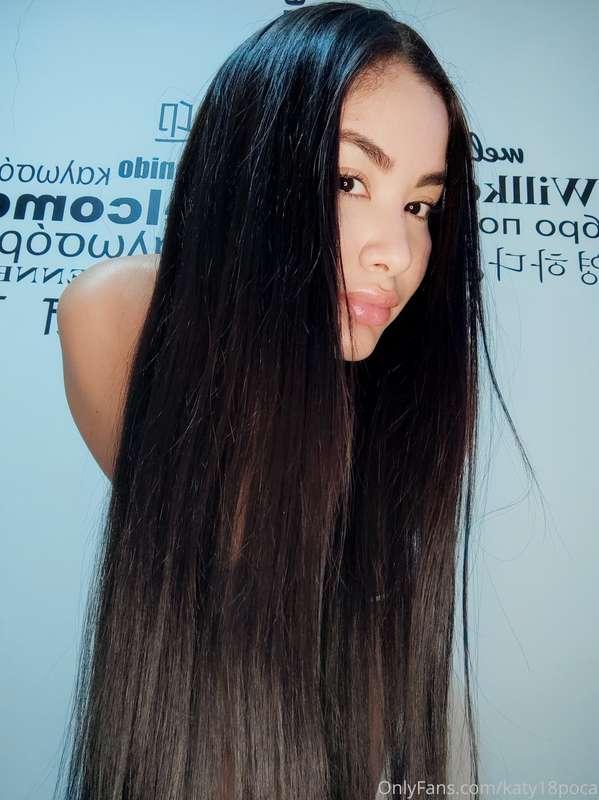 Let's do something fun! 😝 What would you do with my hair? 😽